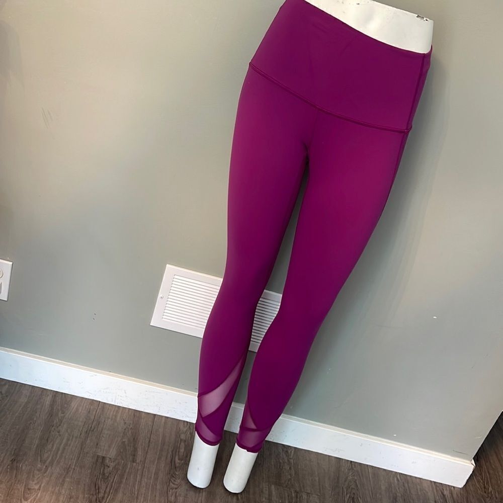 Lululemon size 6 leggings